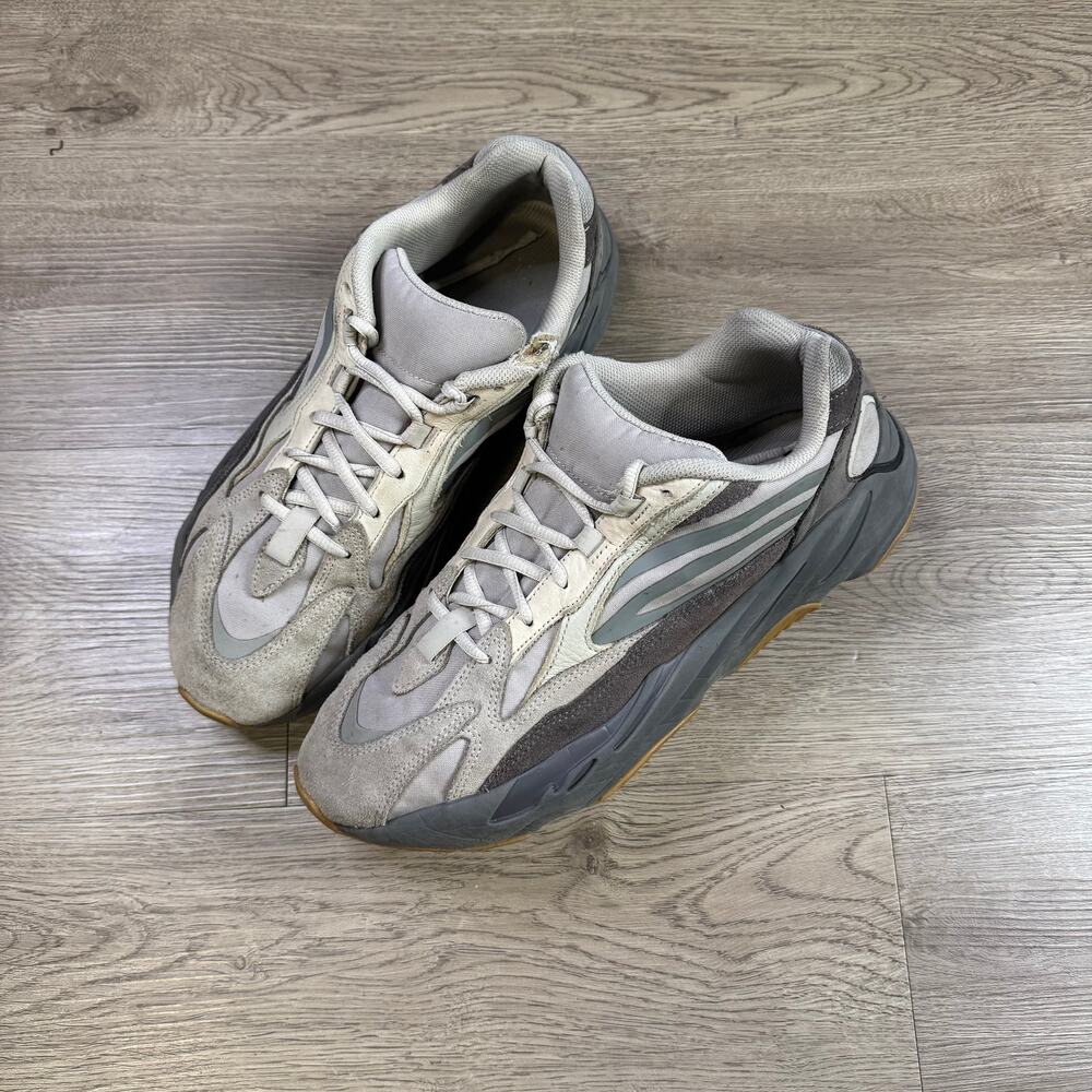adidas Yeezy Boost 700 V2 Tephra